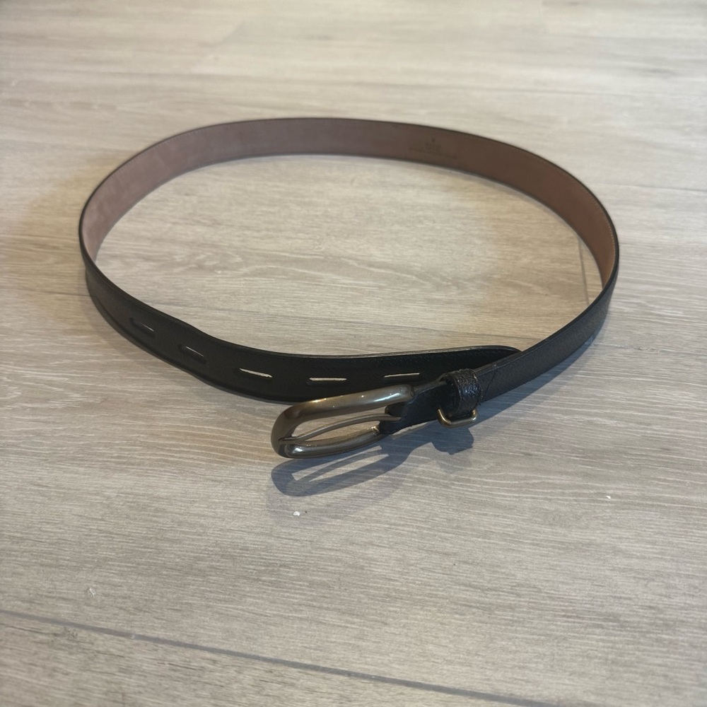 Gucci Men’s Leather Belt with Gunmetal Buckle